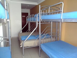 Family Room 7 Adult
