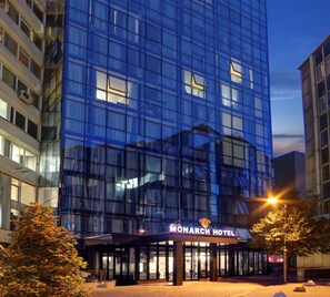 Façade de l’hébergement - soirée/nuit