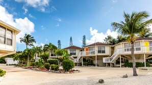 Exterior - The Reef at Marathon (Marathon)