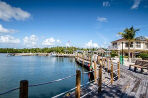 Dock