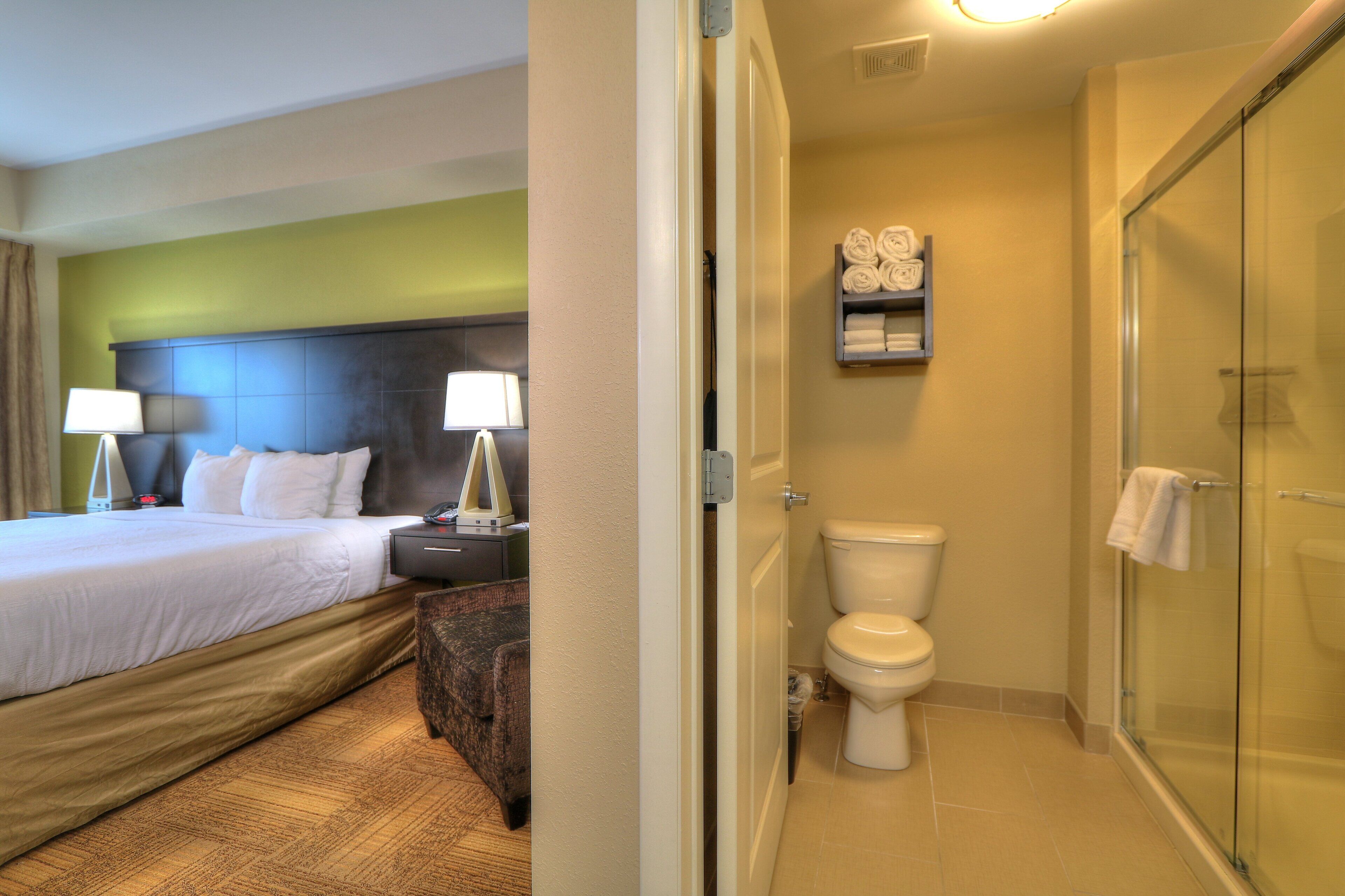 studio suite, kitchen | 1 bedroom, desk, blackout curtains, iron/ironing board