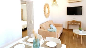 Premium bedding, individually decorated, individually furnished, desk