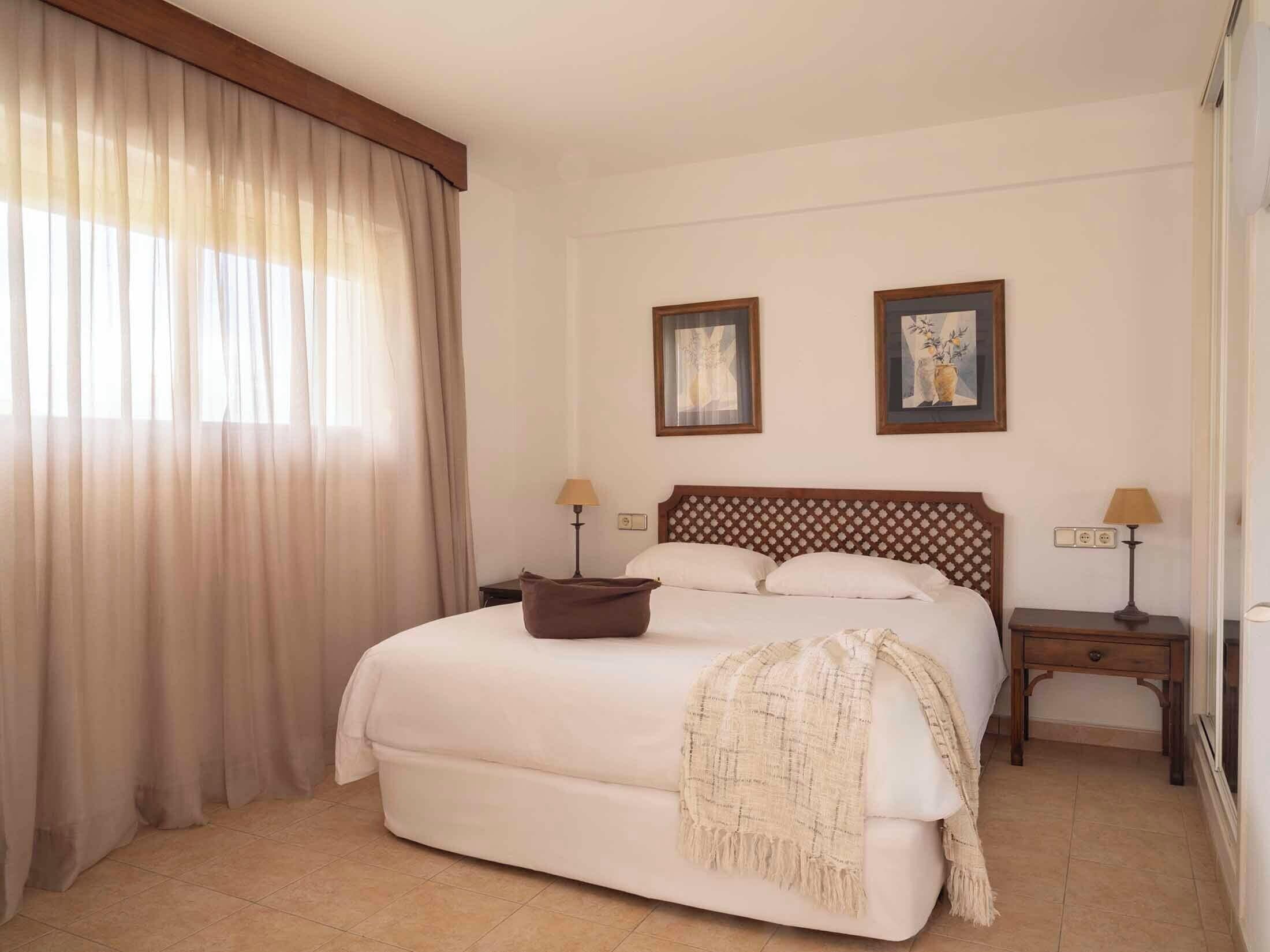 In-room safe, desk, iron/ironing board, cots/infant beds