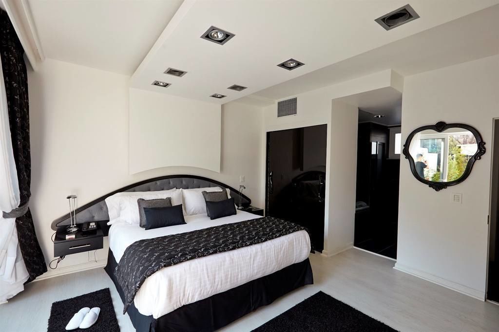 Standard Queen | Premium bedding, minibar, in-room safe, free WiFi