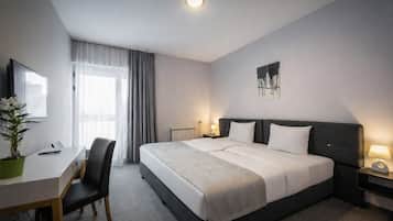 Standard Double or Twin Room | Minibar, in-room safe, desk, blackout curtains