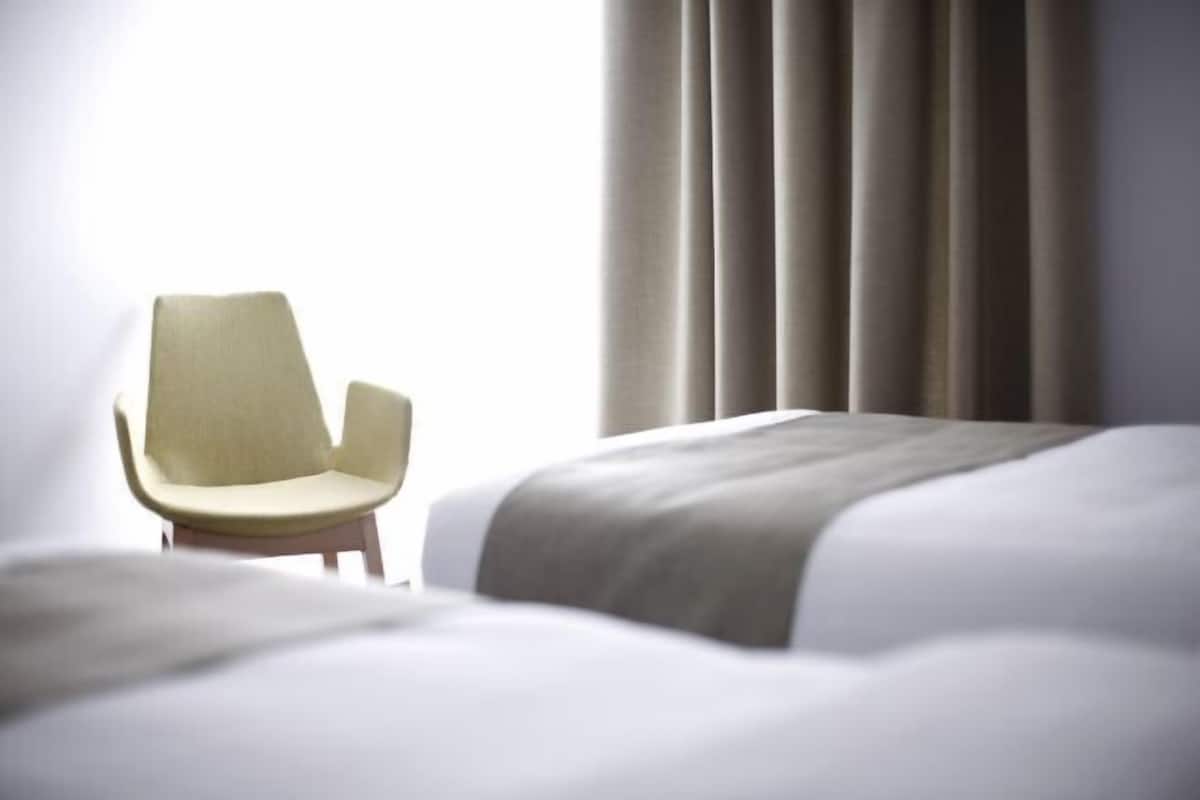 Minibar, in-room safe, desk, blackout curtains