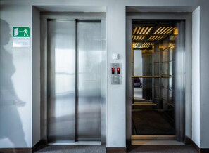 Interior - Nobel Inn Hotel (Belgrade)