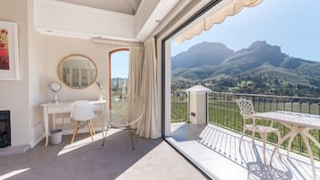 Chambre Deluxe, 1 trĂšs grand lit | Terrasse/Patio