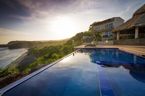 Udendørs pool, liggestole