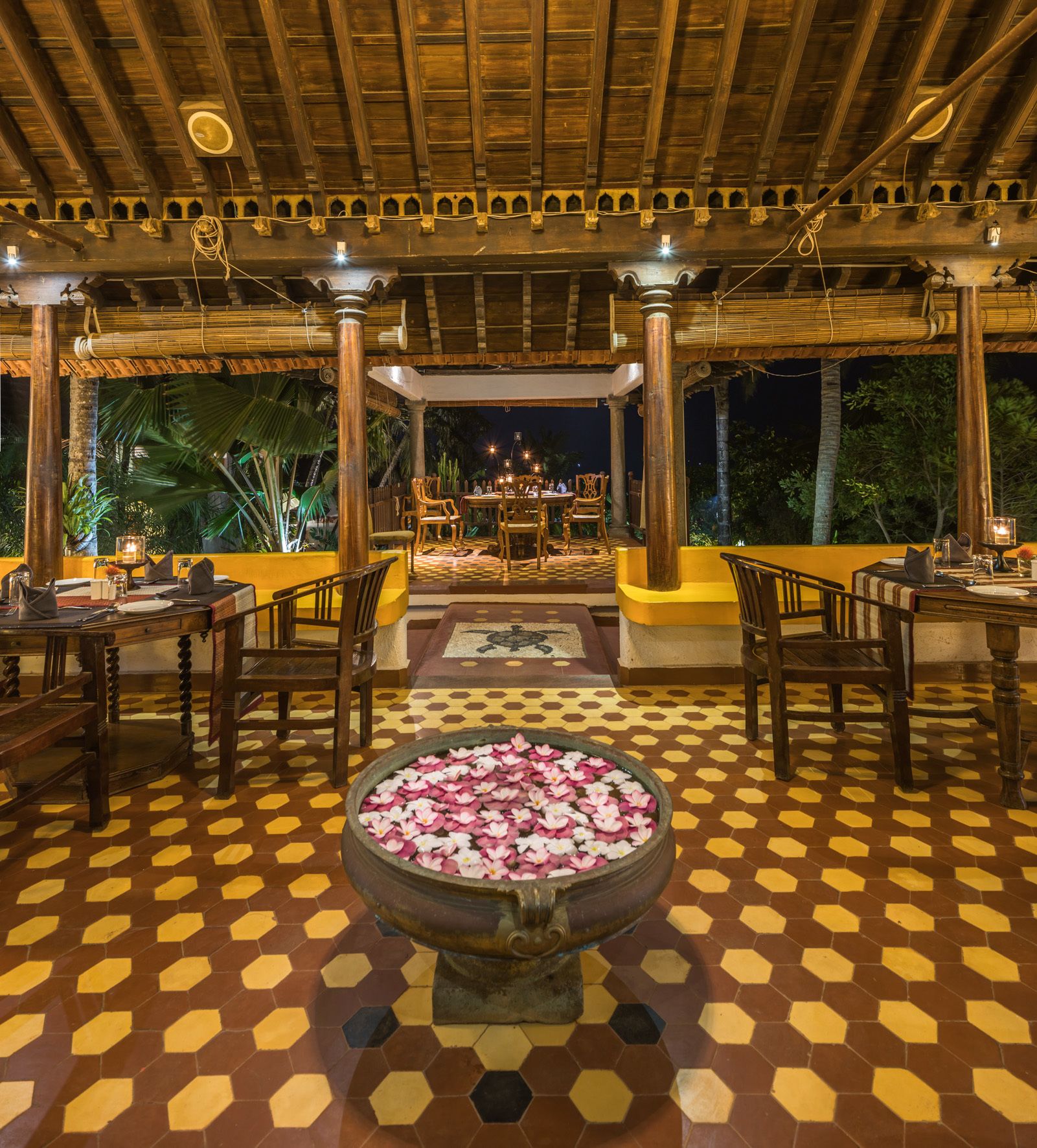 朝食ビュッフェ