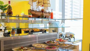 2 restaurants, breakfast, lunch, dinner served; international cuisine