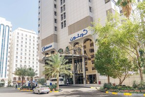 Property entrance - Copthorne Downtown Abu Dhabi (Abu Dhabi)