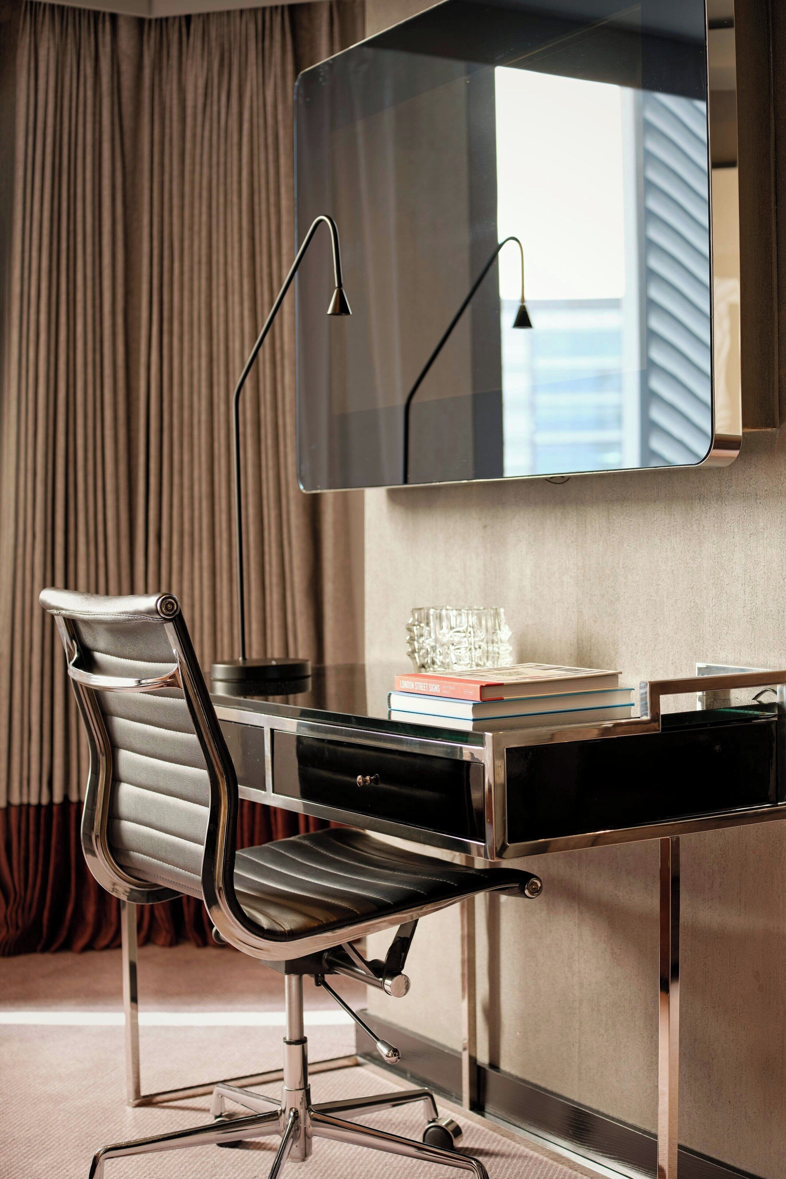 junior suite, non smoking | 1 bedroom, premium bedding, down duvets, minibar