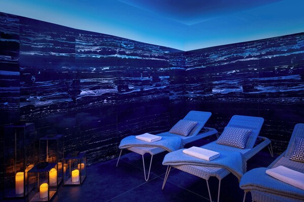 Sauna, hot tub, steam room, body treatments, hot stone massages