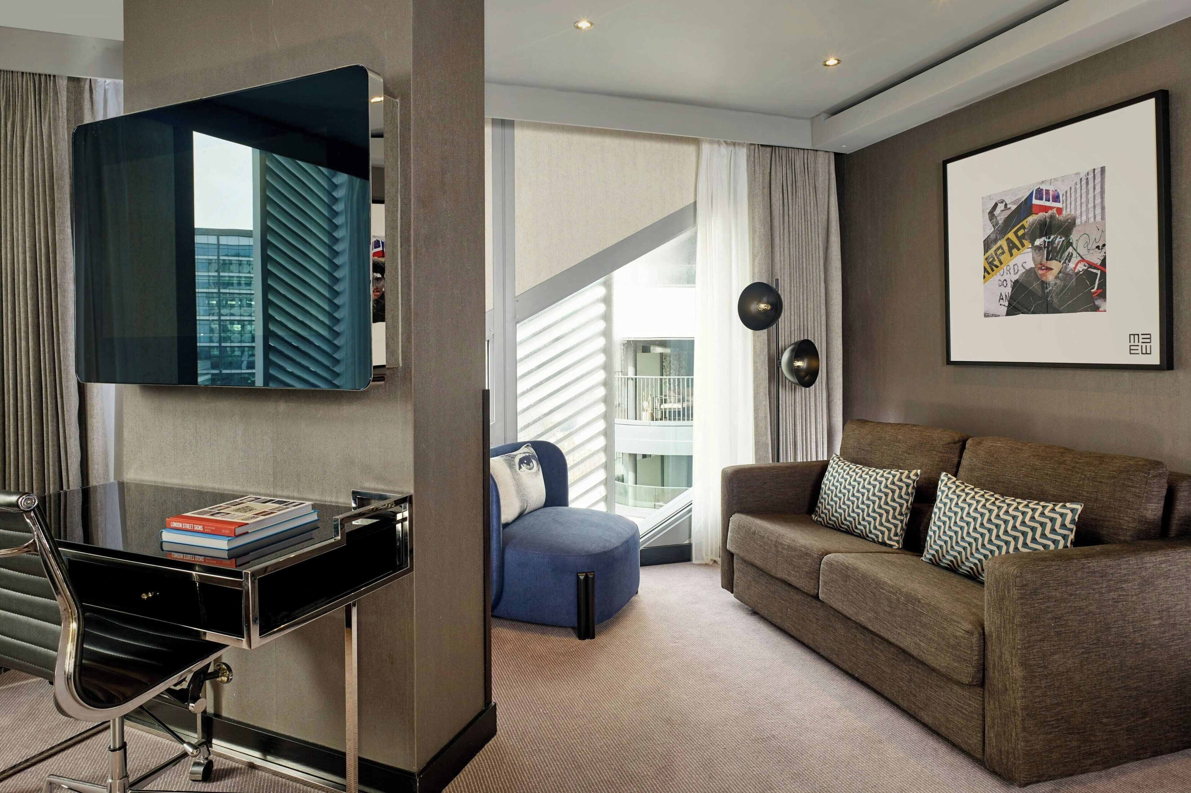 junior suite, non smoking | 1 bedroom, premium bedding, down duvets, minibar