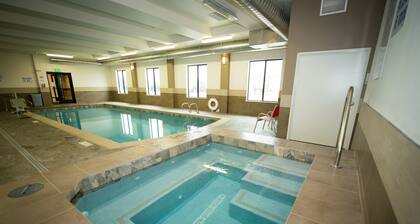Holiday Inn Express & Suites Denver South - Castle Rock by IHG