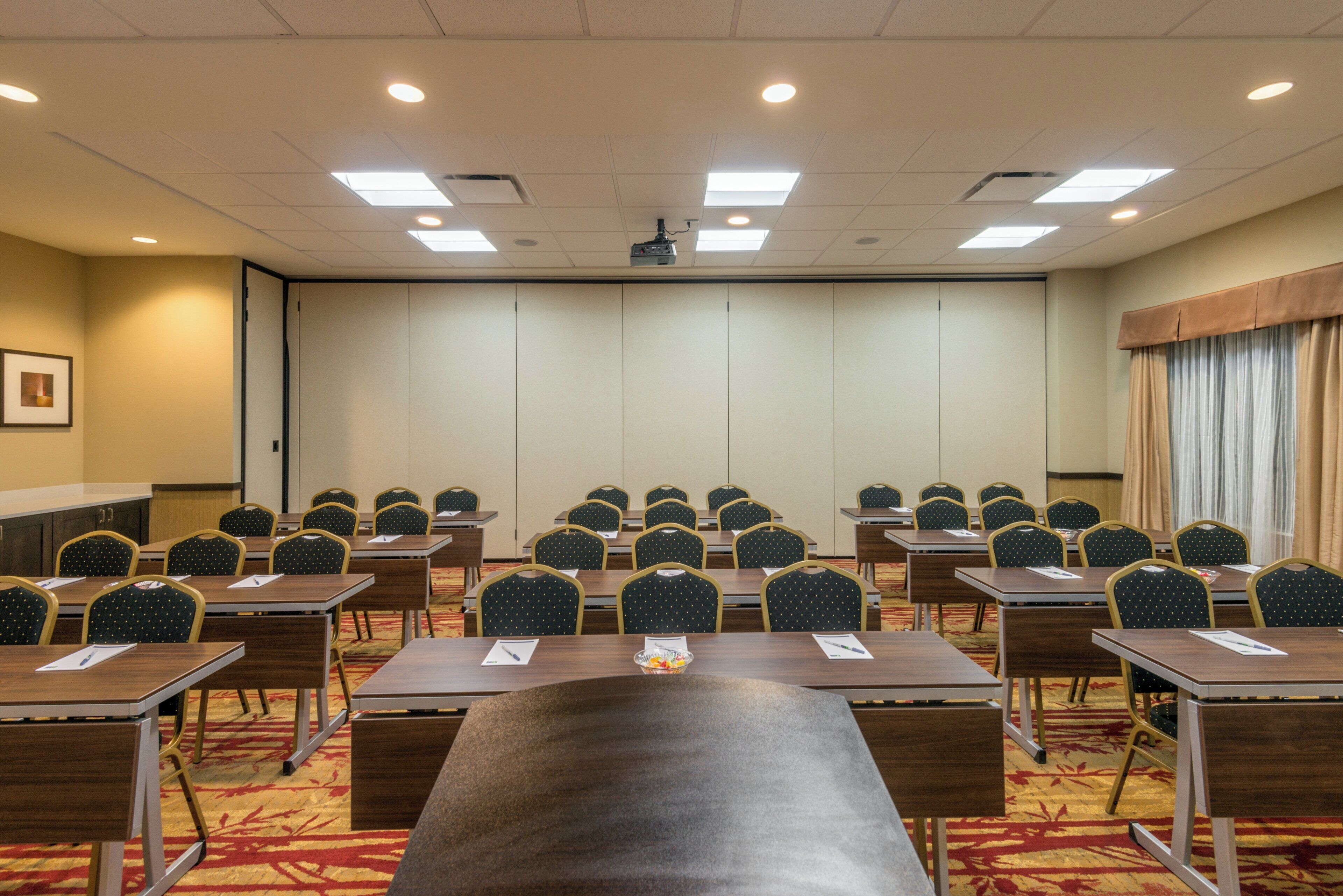 Photo - Holiday Inn Express & Suites Denver South - Castle Rock by IHG
