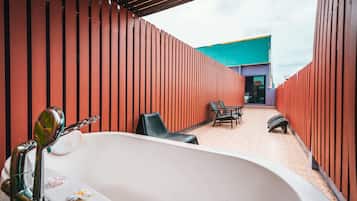 Moon Deck Double Room  | Terraza o patio