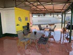 Aire de pique-nique/barbecue