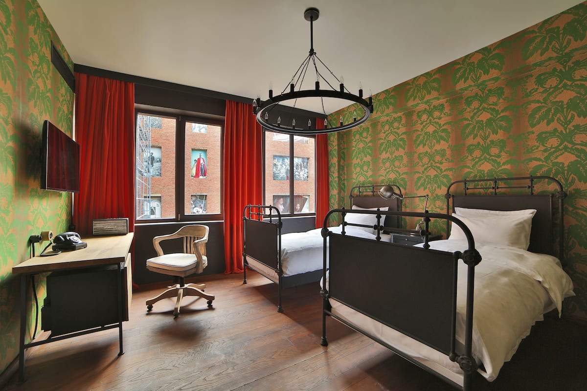 Twin Room, Garden View | Premium bedding, minibar, in-room safe, individually decorated
