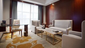 Suite, 1 King Bed, Smoking | Minibar, in-room safe, desk, iron/ironing board - Ramada Suzhou Wujiang (Suzhou)