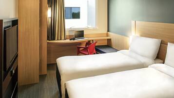 Standard Twin Room, 2 Twin Beds | In-room safe, desk, blackout drapes, soundproofing