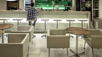 Bar (en la propiedad)
