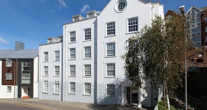 SACO Jersey Merlin House