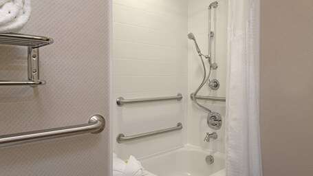 Holiday Inn Indianapolis Airport, an IHG Hotel - Image 28