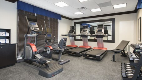 Holiday Inn Indianapolis Airport, an IHG Hotel - Image 11