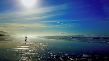 På stranden