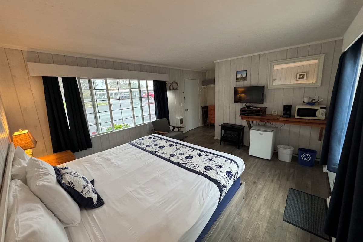 Quarto standard, 1 cama King, vista para a montanha, no piso tƩrreo | 1 quarto, roupas de cama premium, Wi-Fi de cortesia, roupa de cama