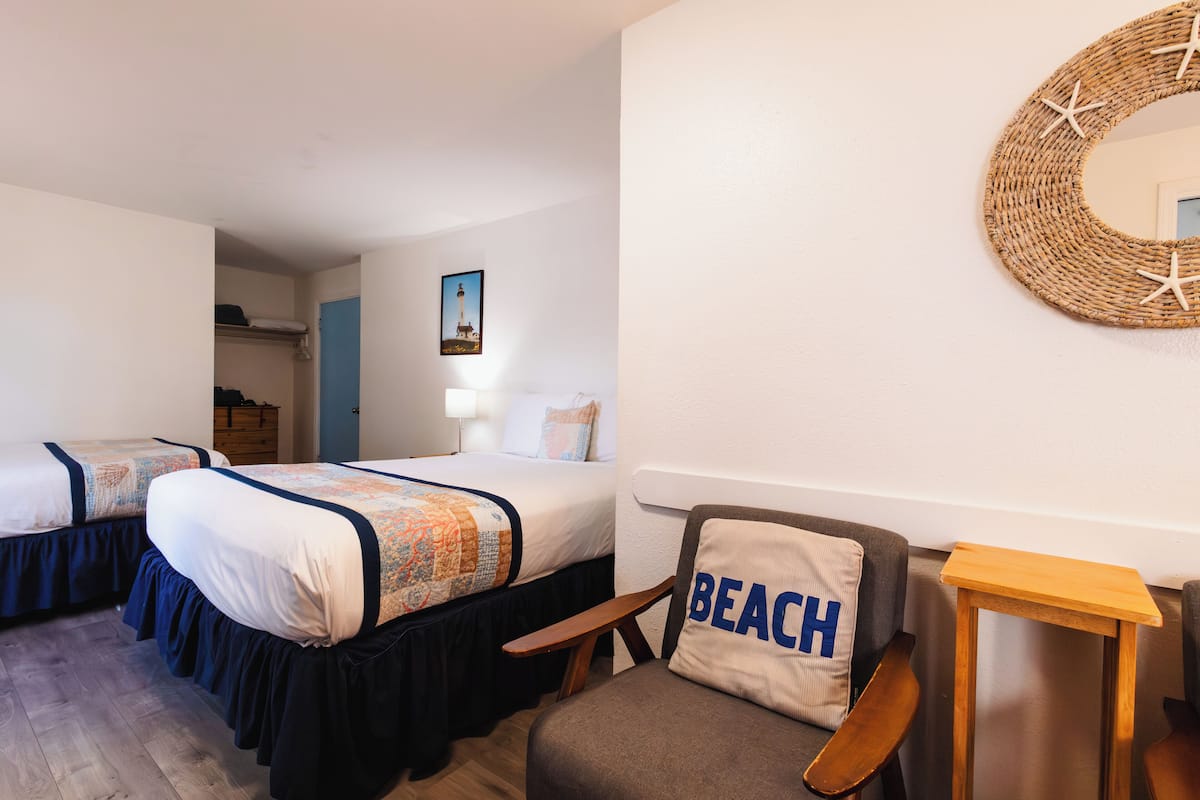 Standard Single Room, 2 Queen Beds, Mountain View, Corner | Premium bedding, free WiFi, bed sheets