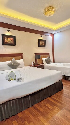 Family Triple Room | Minibar, desk, laptop workspace, soundproofing - Bonjour D'An Nam Hotel (Hanoi)