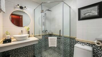 Ducha, cabezal de ducha tipo lluvia, artículos de tocador gratuitos