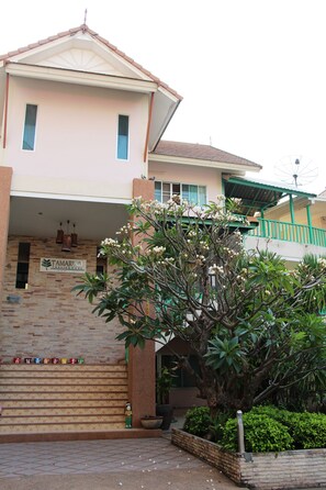 Mặt tiền nơi lưu trú