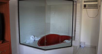 Grand Motel Saint-Hubert