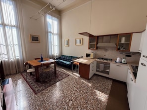 Apartment, 2 Bedrooms, Canal View (Cannaregio - Fondamenta Misericordia) | Private kitchen | Full-size fridge, microwave, stovetop, coffee/tea maker