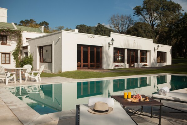 Alberca al aire libre 