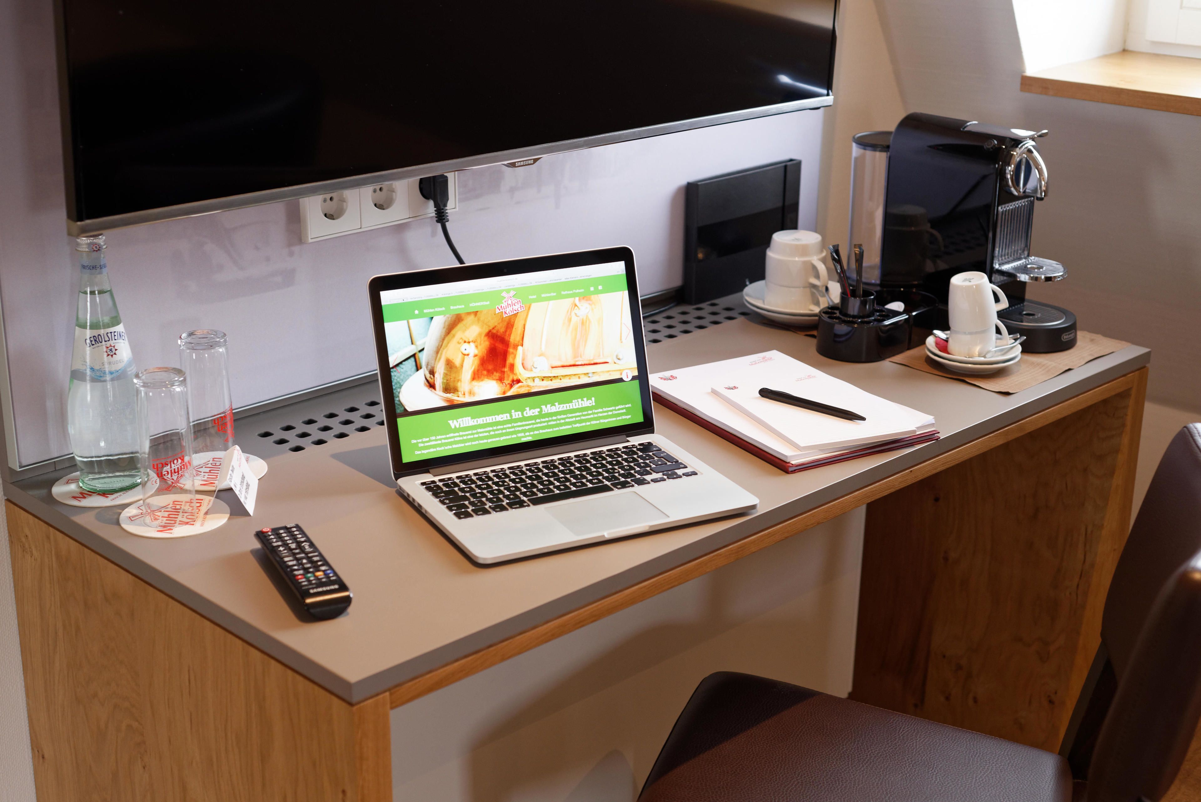 Junior Suite | Coffee and/or coffee maker