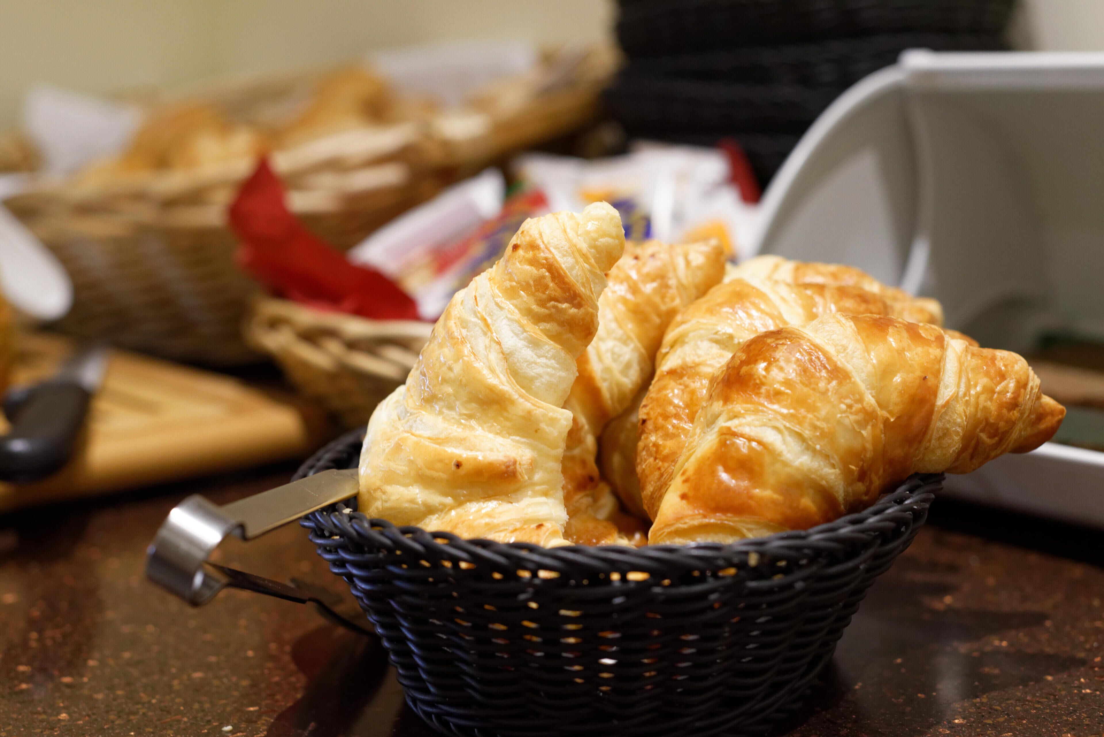 daily buffet breakfast (eur 18 per person)
