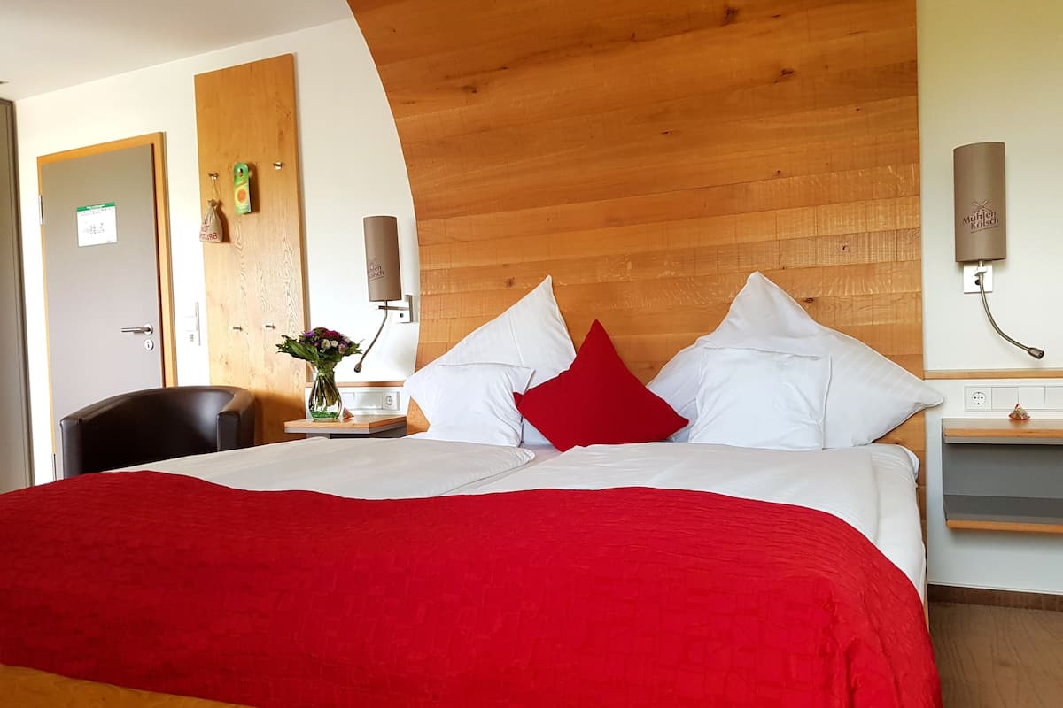 Superior Double Room | Hypo-allergenic bedding available, down comforters, in-room safe, desk