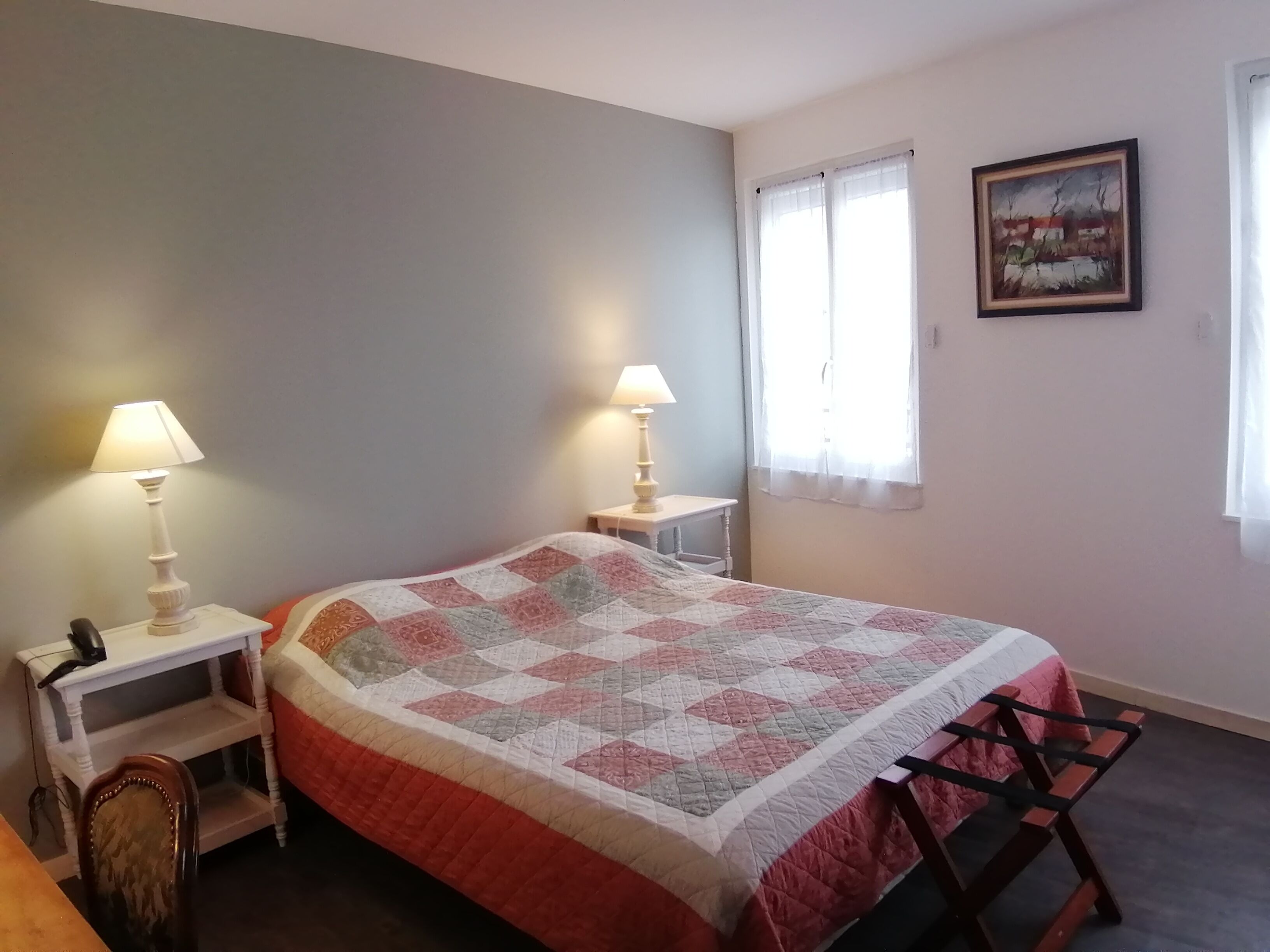 individually decorated, individually furnished, desk, free wifi