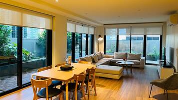 Three Bedroom Deluxe Apartment