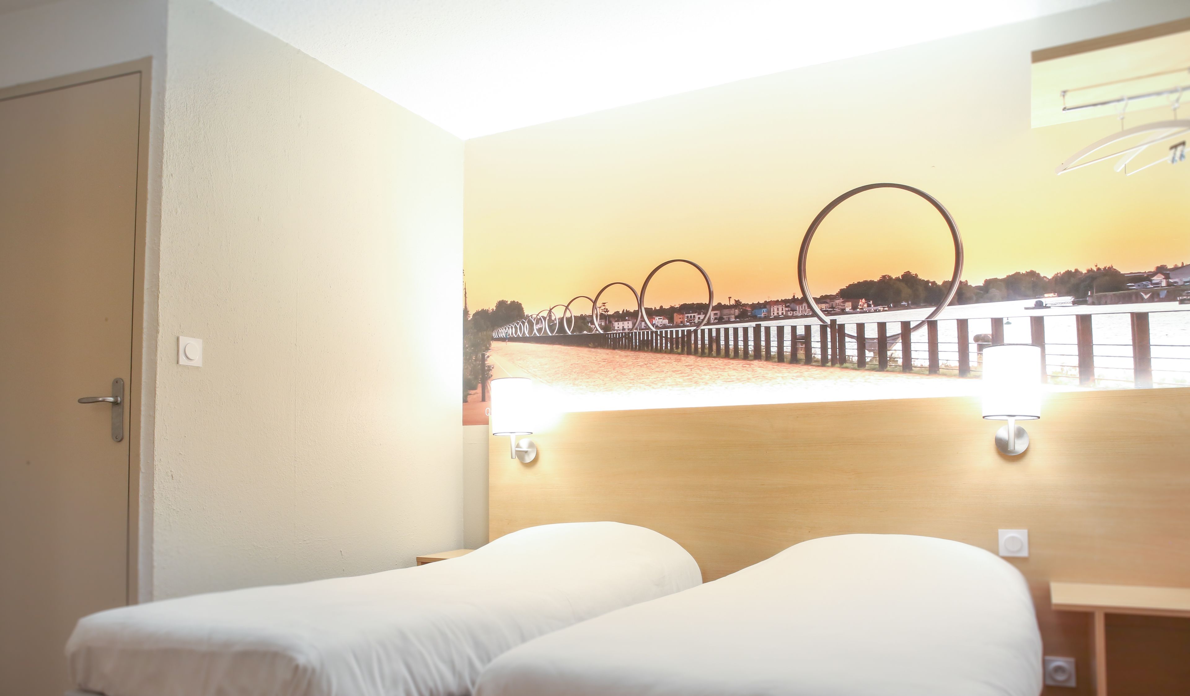 Chambre avec lits jumeaux | Bureau, chambres insonorisées, Wi-Fi gratuit, draps fournis