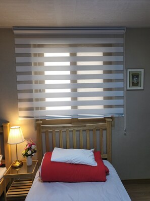 Family Room | Iron/ironing board, free WiFi - Red Guest House (Seoul)