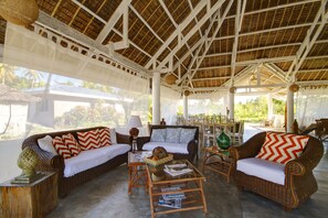 Interior - Momo Beach House (Panglao)