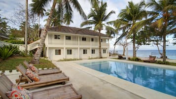 Outdoor pool, pool loungers