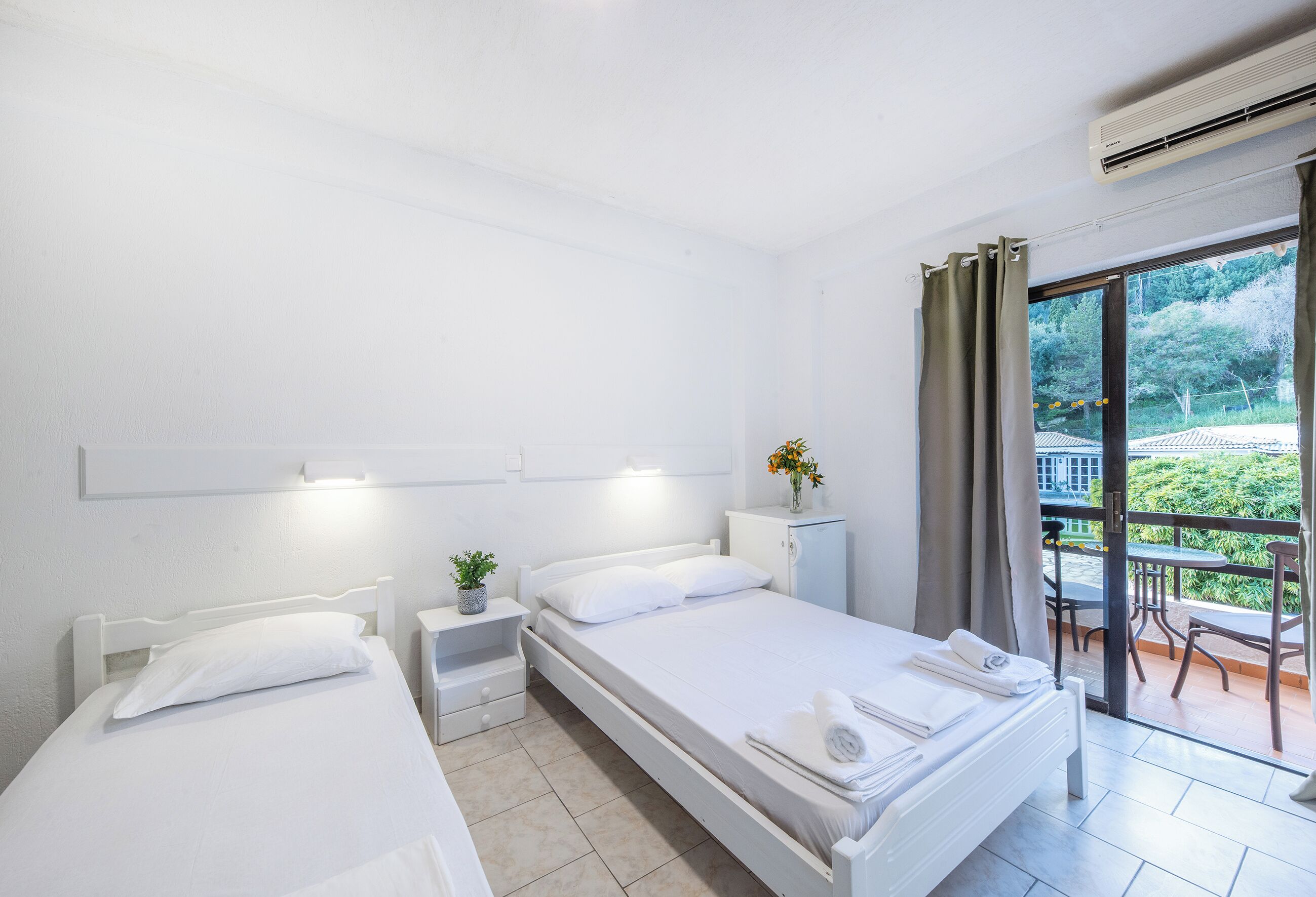 Family Room | Iron/ironing board, free WiFi, bed sheets