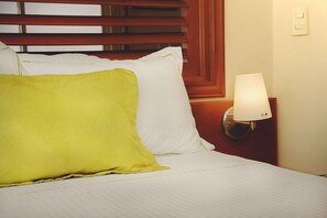 Basic Suite | 1 bedroom, in-room safe, desk, blackout drapes - Alcazar Suites (Zapopan)